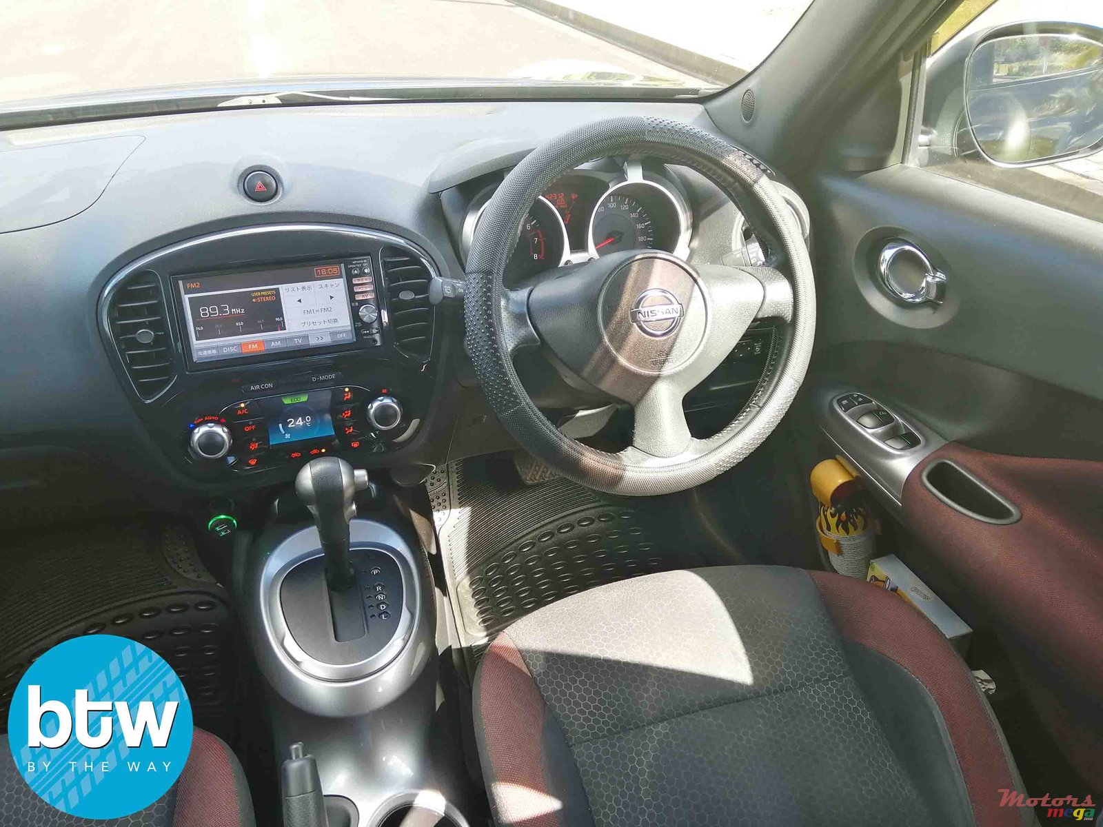 2011' Nissan Juke photo #4