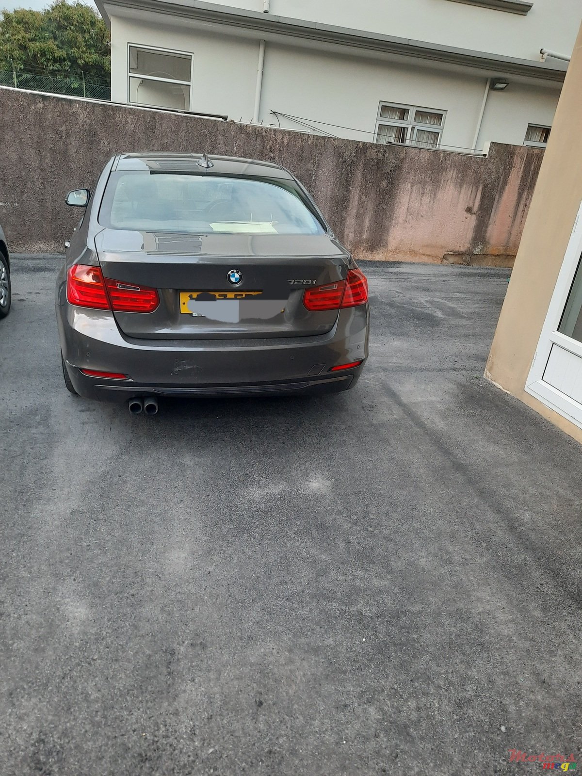 2014' BMW 328 F30 photo #5