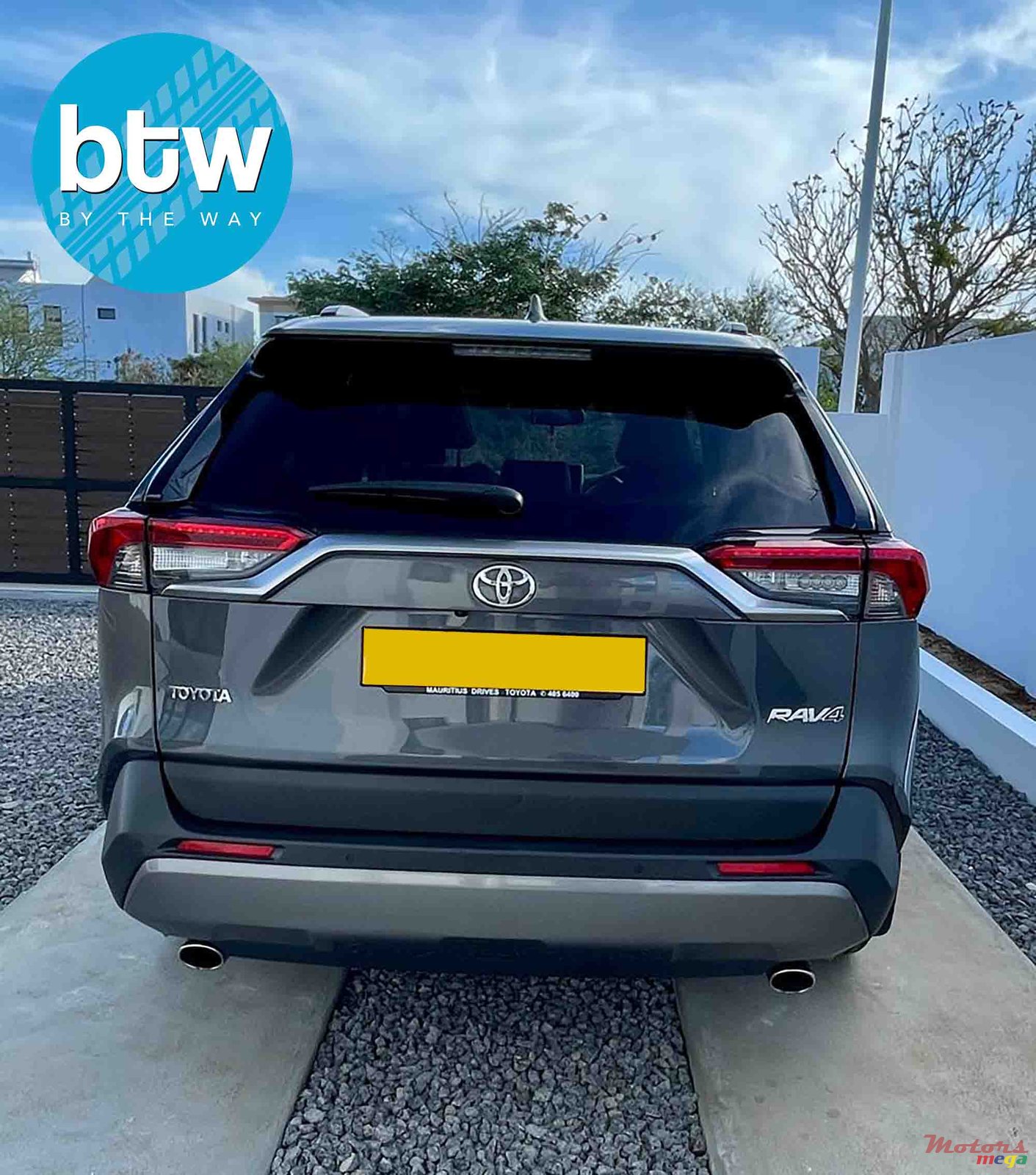 2019' Toyota RAV4 photo #3