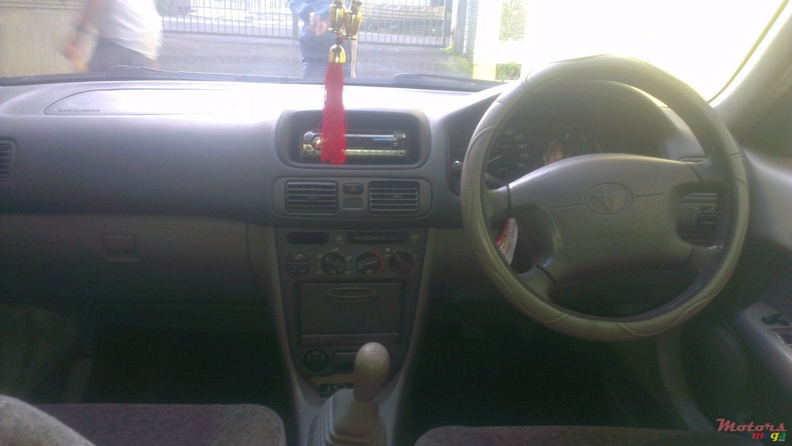 2000' Toyota Corolla photo #2