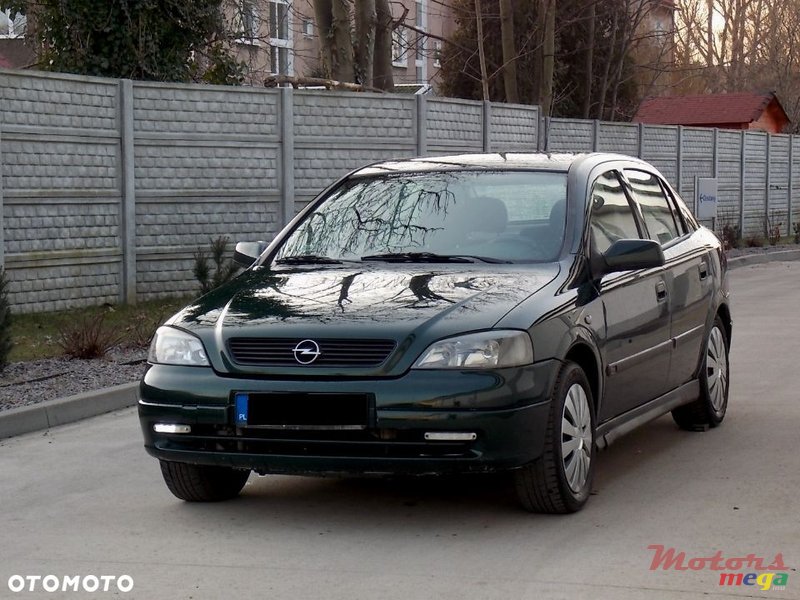 2004' Opel Astra G jant cosmic photo #1
