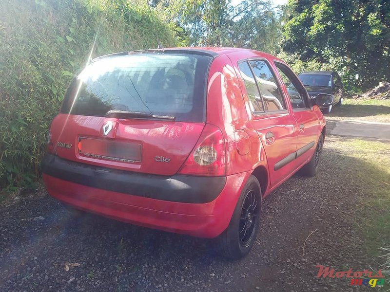 2006' Renault Clio 1.2L photo #2