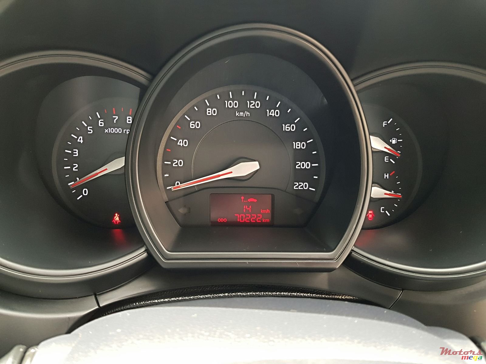 2016' Kia Rio photo #2