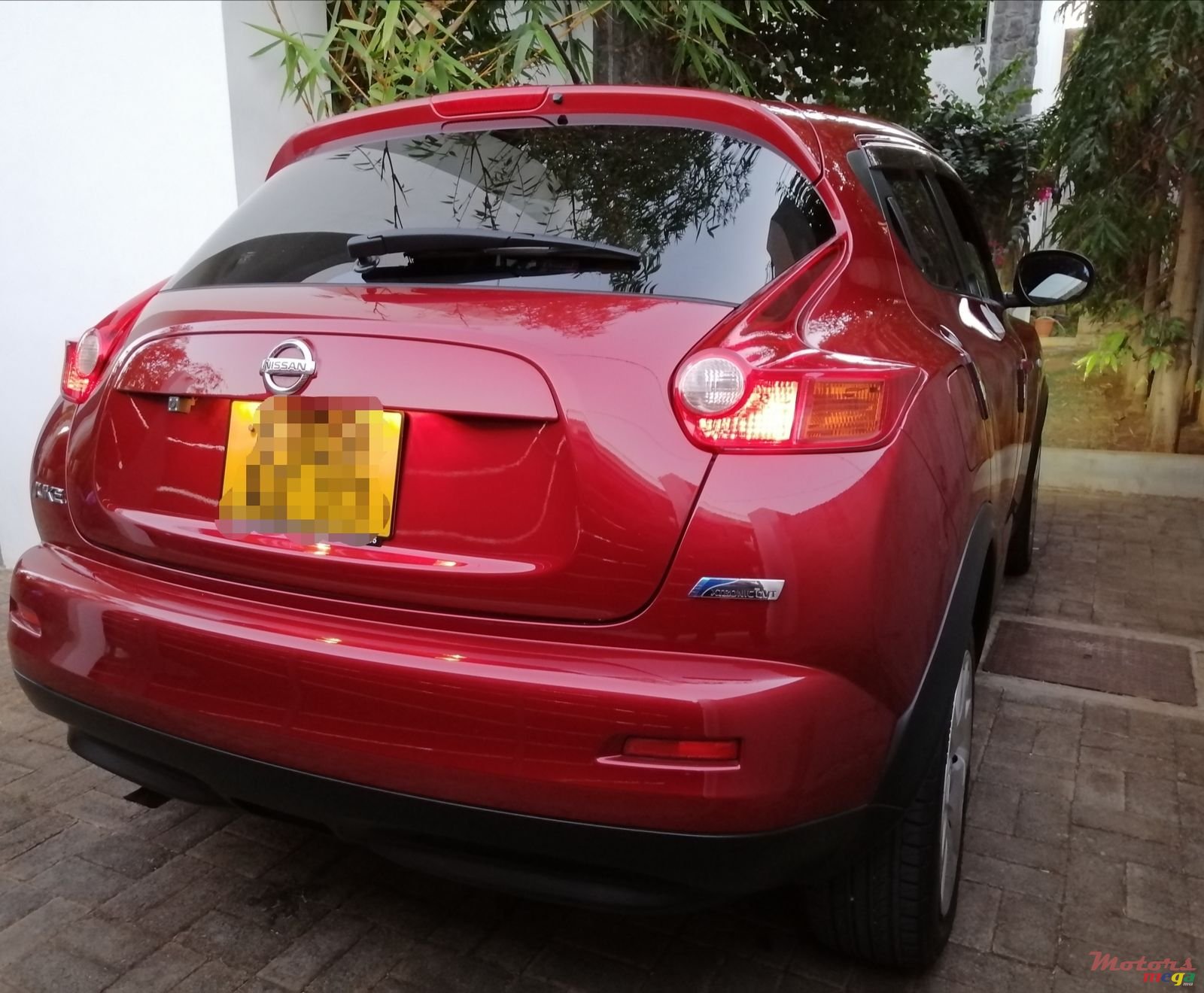 2011' Nissan Juke photo #3