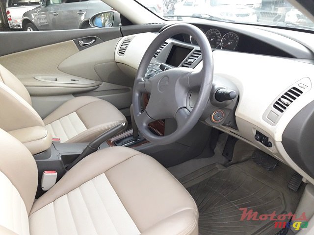 2004' Nissan Primera photo #6