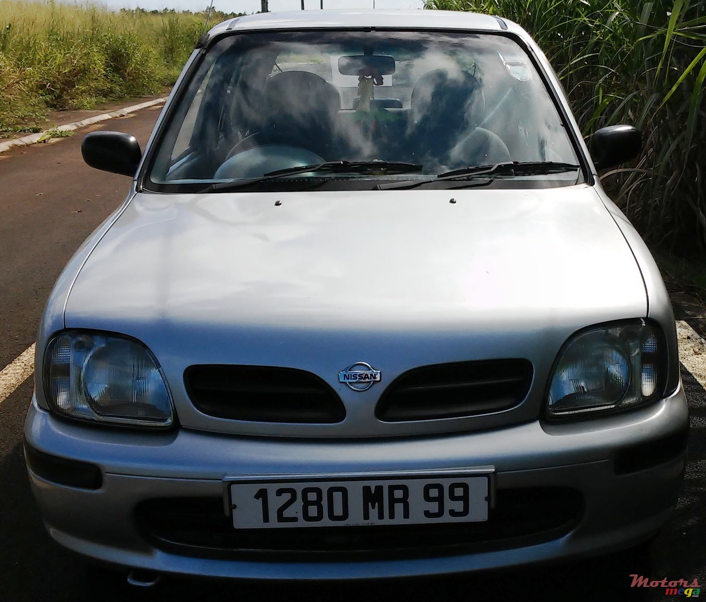 1999' Nissan Micra photo #1