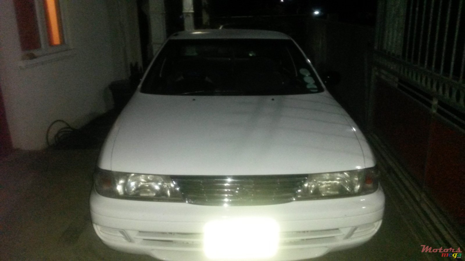 1996' Nissan Sunny photo #1