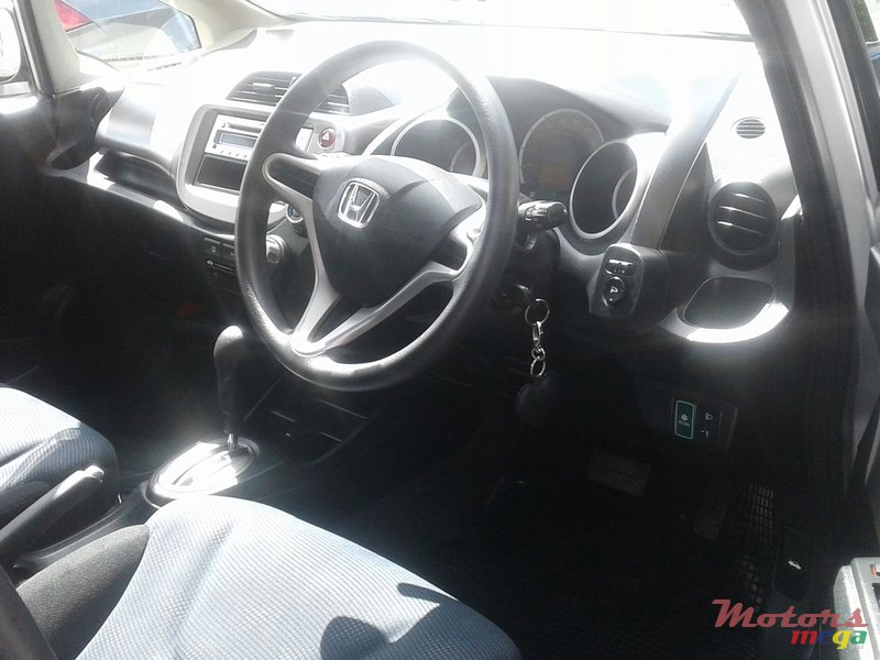 2010' Honda Fit photo #4