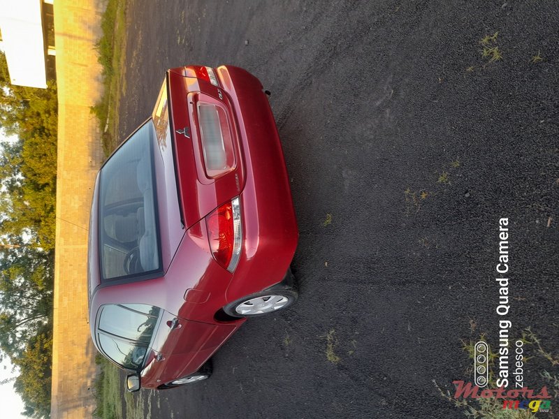 2004' Mitsubishi Lancer photo #1