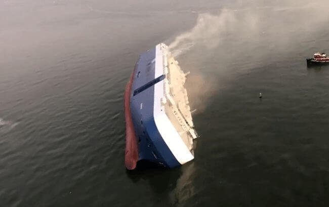 Golden Ray cargo ship: US Coastguard saves trapped crew members