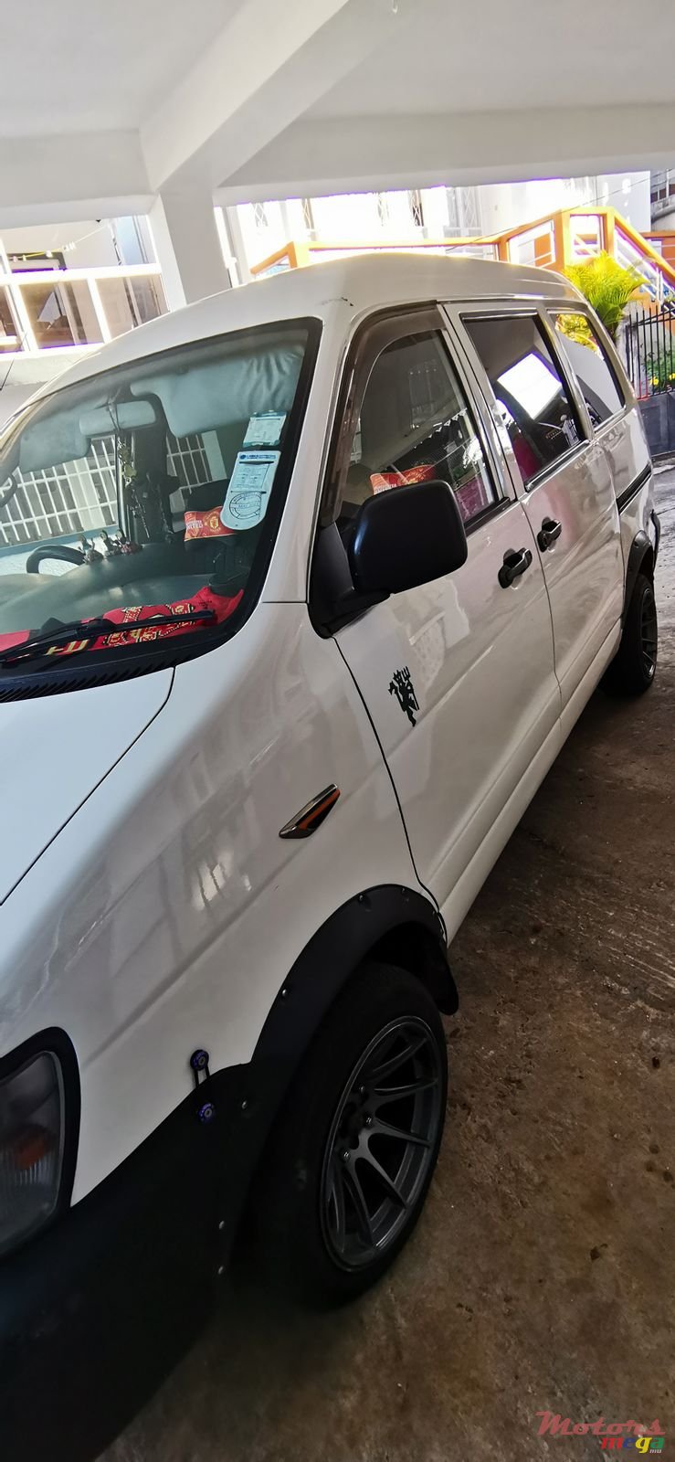 2001' Toyota photo #4