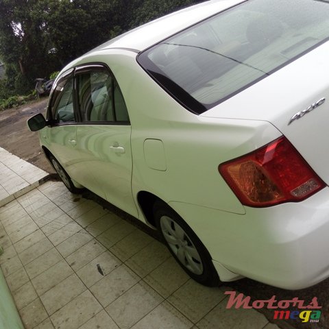 2008' Toyota Corolla Axio photo #5