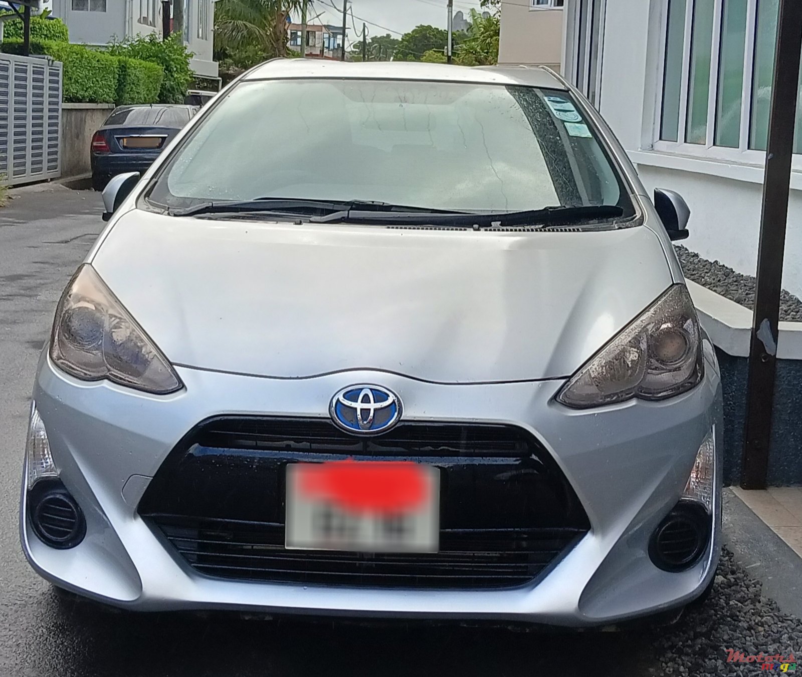 2016' Toyota Aqua photo #1