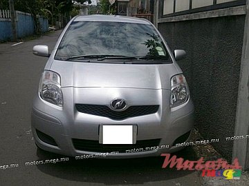 2010' Toyota Vitz photo #1