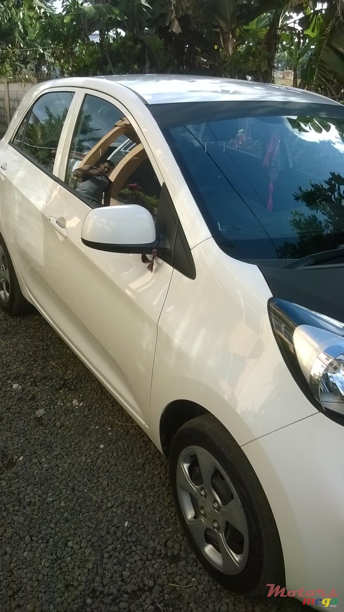 2012' Kia Picanto photo #2