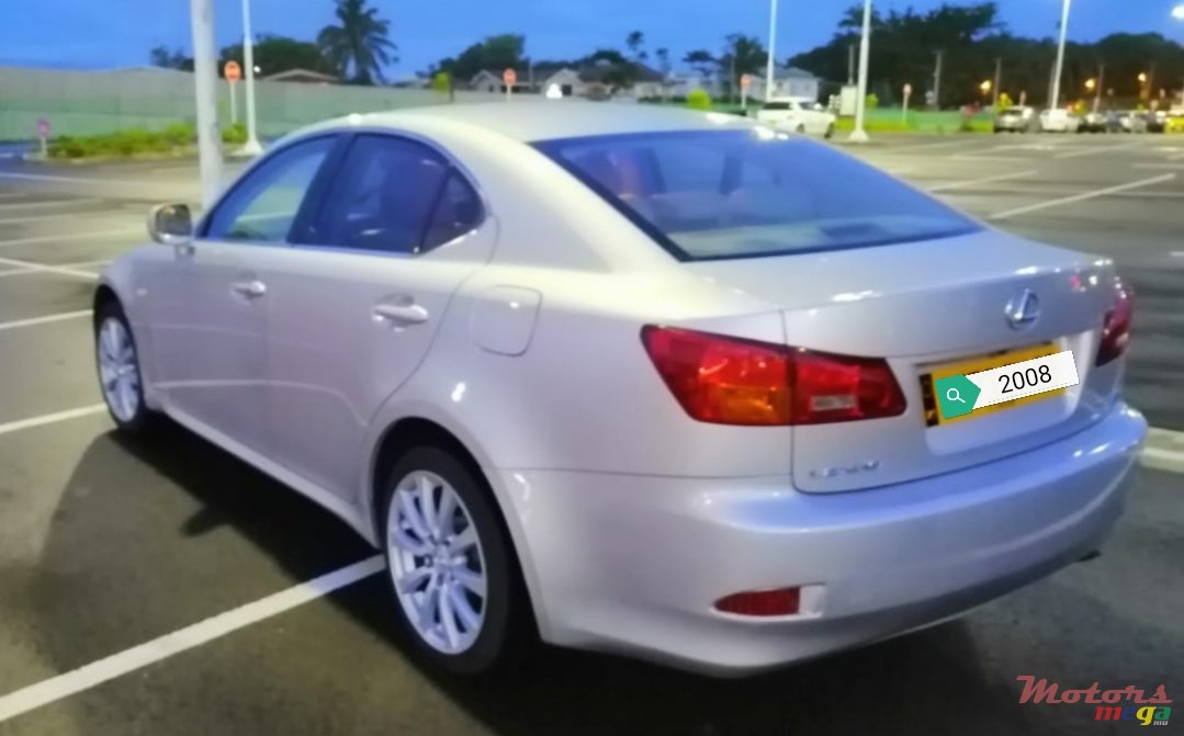 2008' Lexus IS 220D photo #3