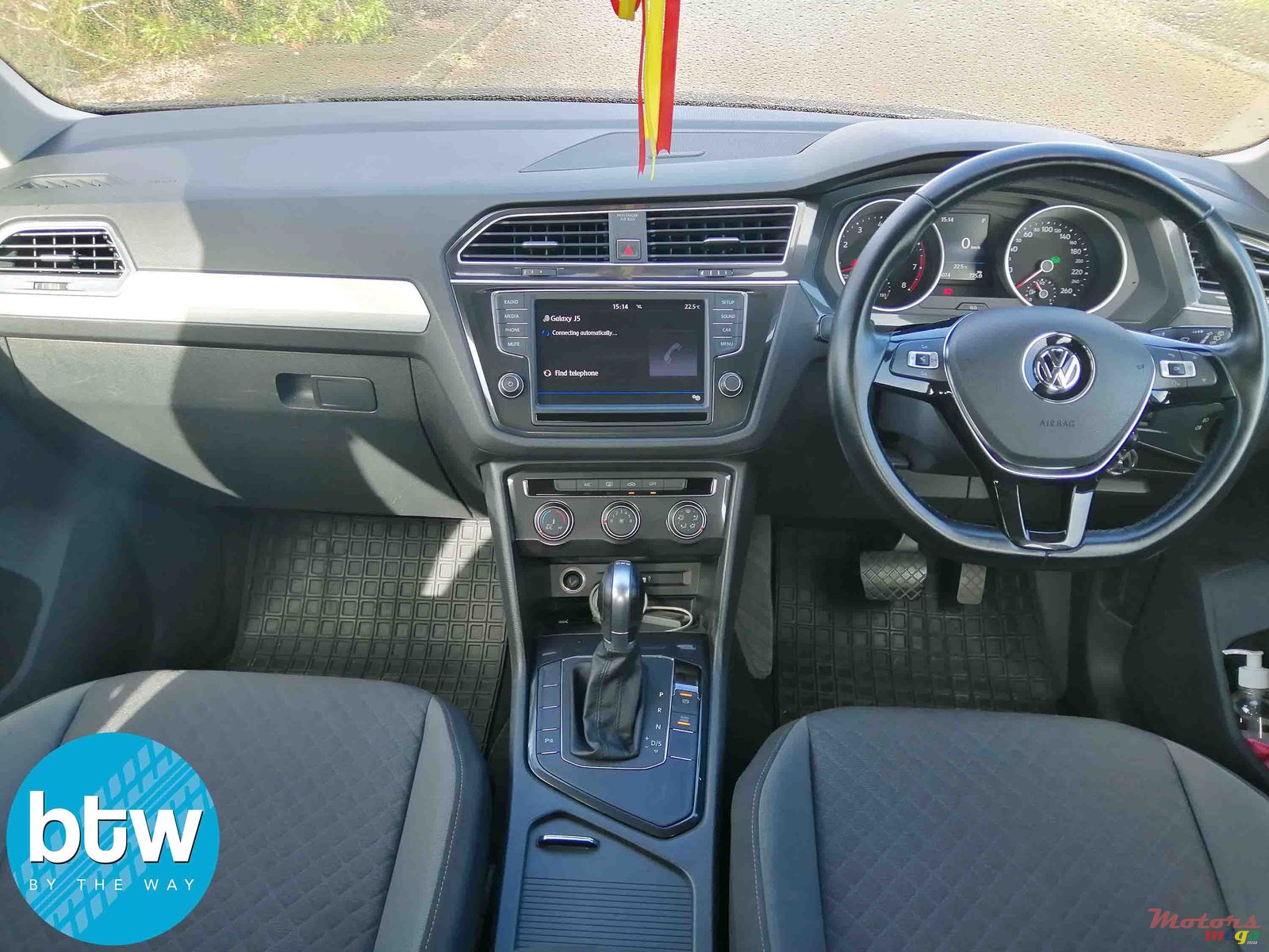 2014' Volkswagen Tiguan photo #5