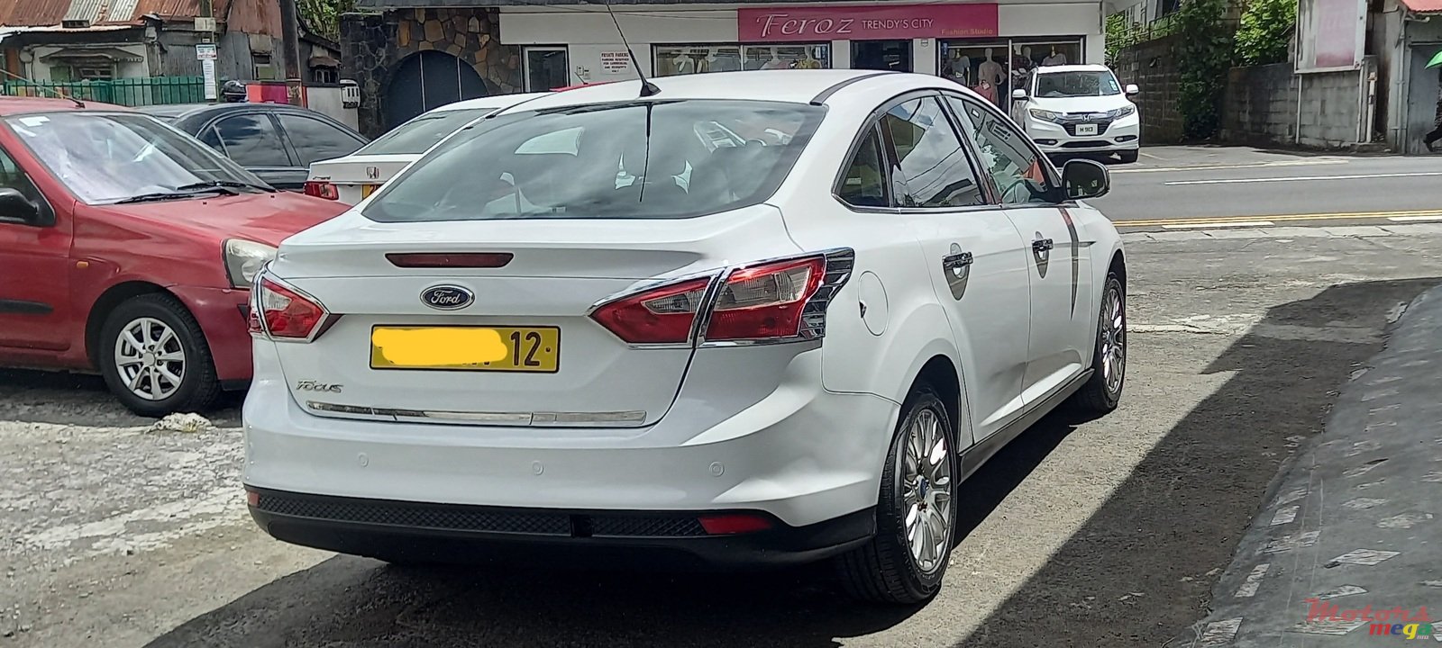 2012' Ford Focus photo #2