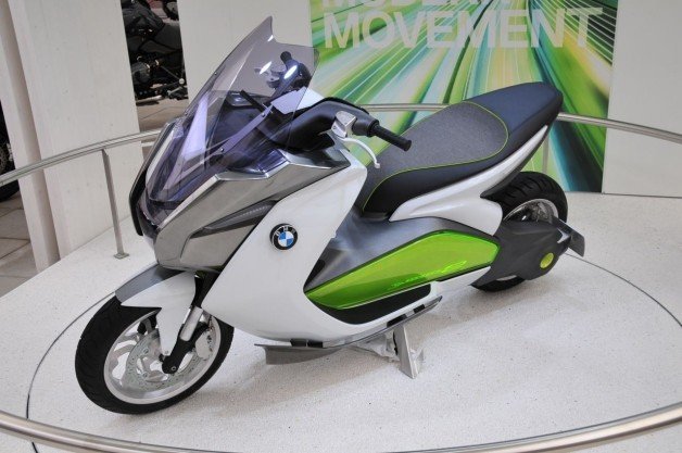 BMW Motorrad Concept E is zero-emission two-wheeled travel
