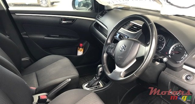 2011' Suzuki Swift None photo #4