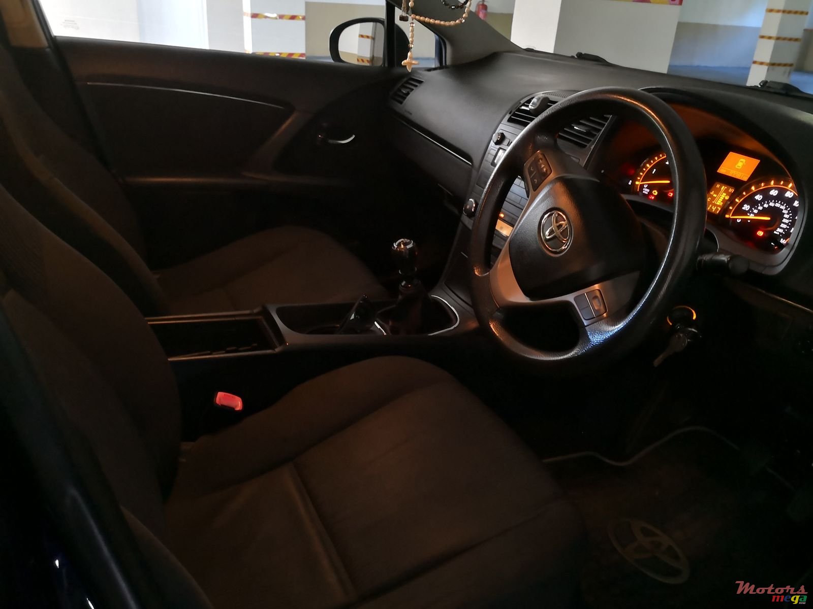 2009' Toyota Avensis photo #5