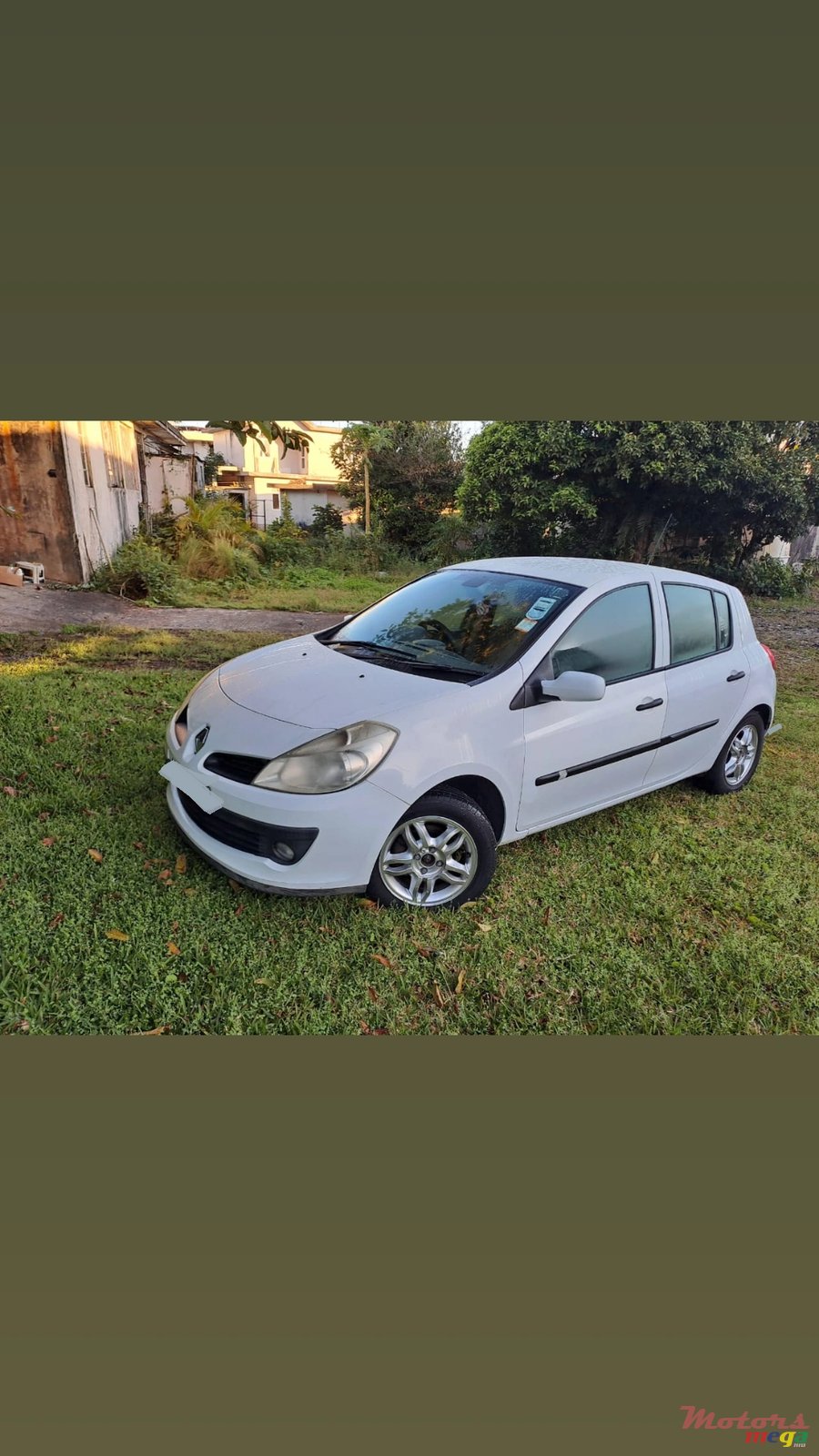 2006' Renault Clio photo #1