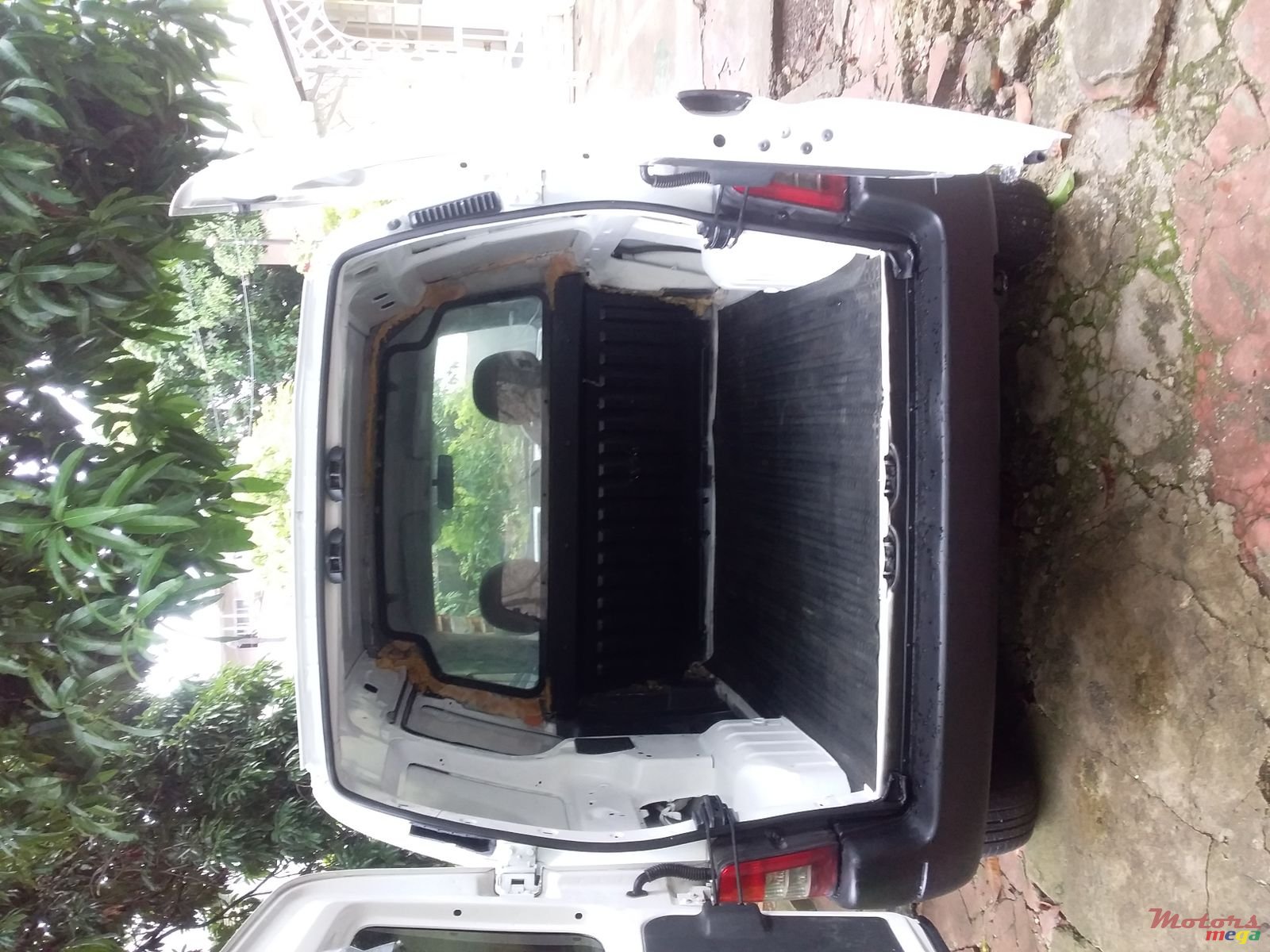 2011' Citroen Berlingo photo #4