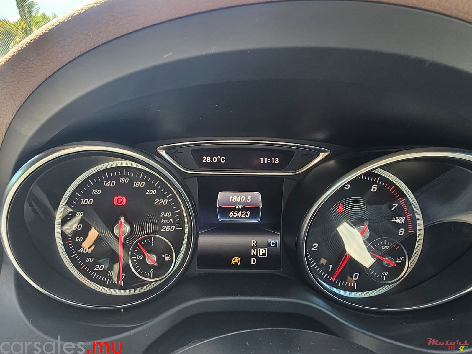 2019' Mercedes-Benz GLA 180 Urban 1.6 photo #7