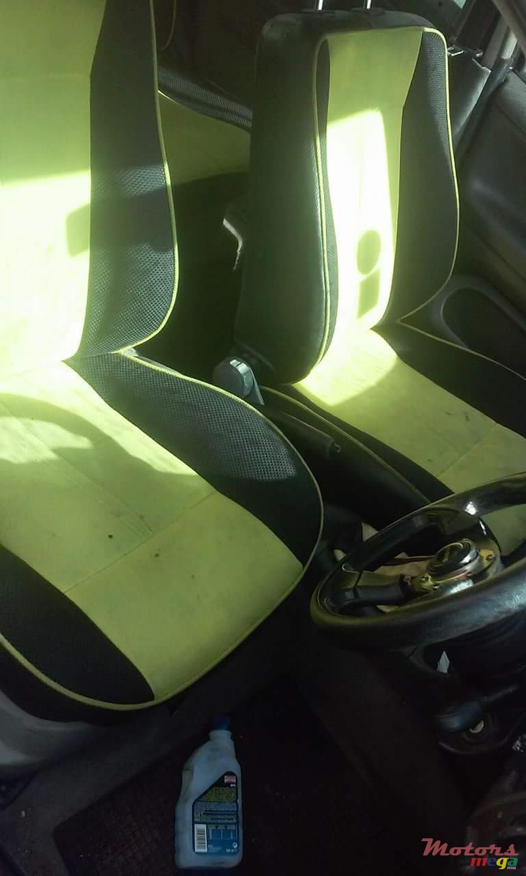 1997' Volkswagen Polo photo #3