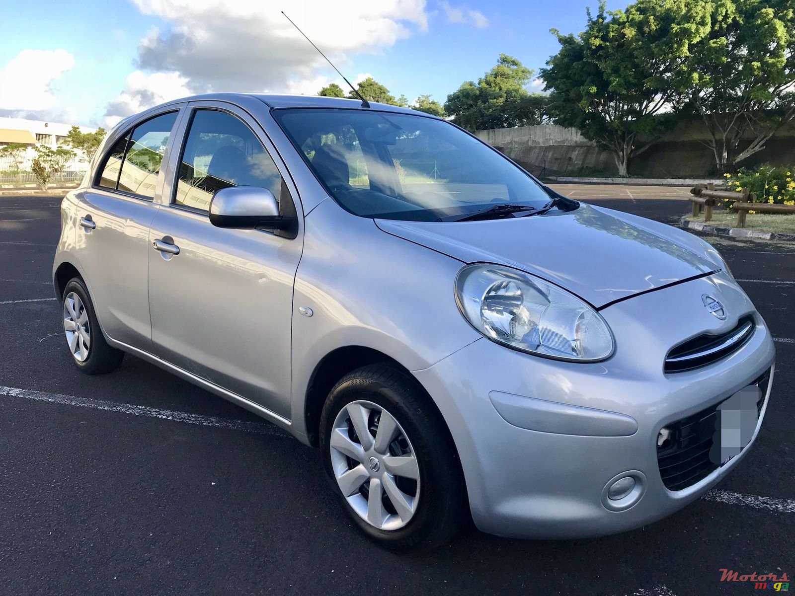 2011' Nissan March photo #2