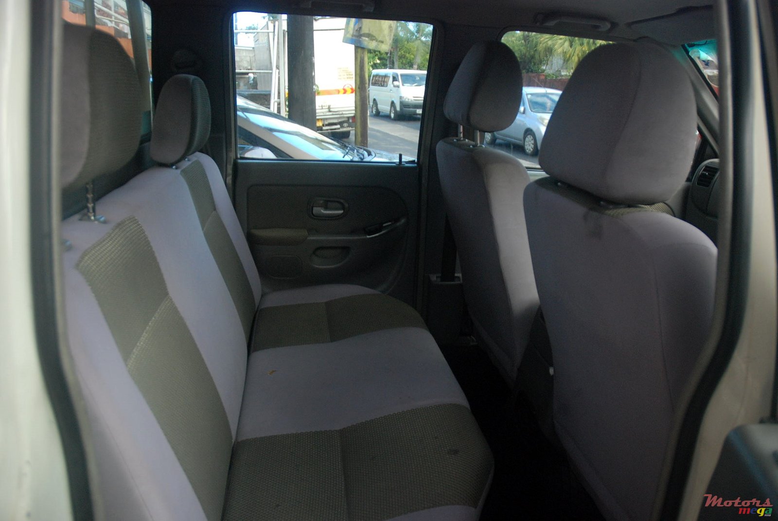 2010' GWM Double Cab Lux 4X2 photo #4