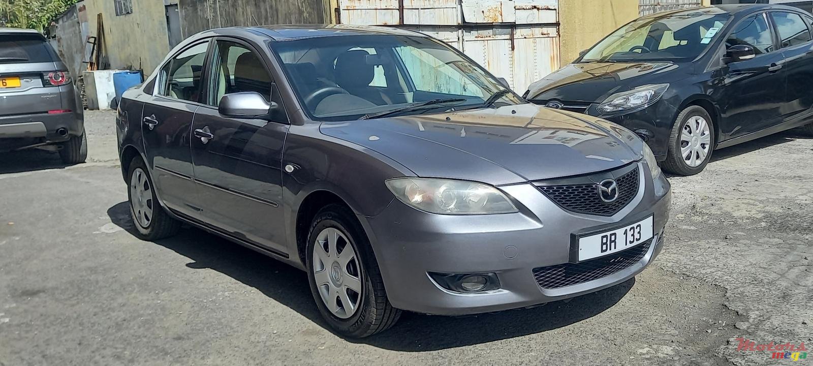 2005' Mazda 3 photo #2