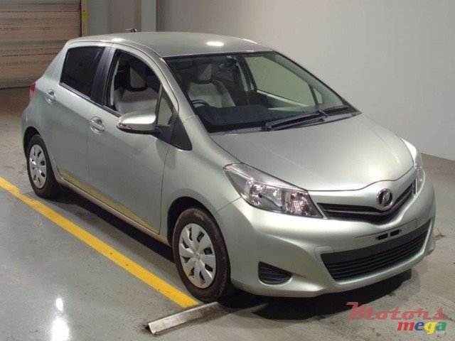 2012' Toyota Vitz photo #1