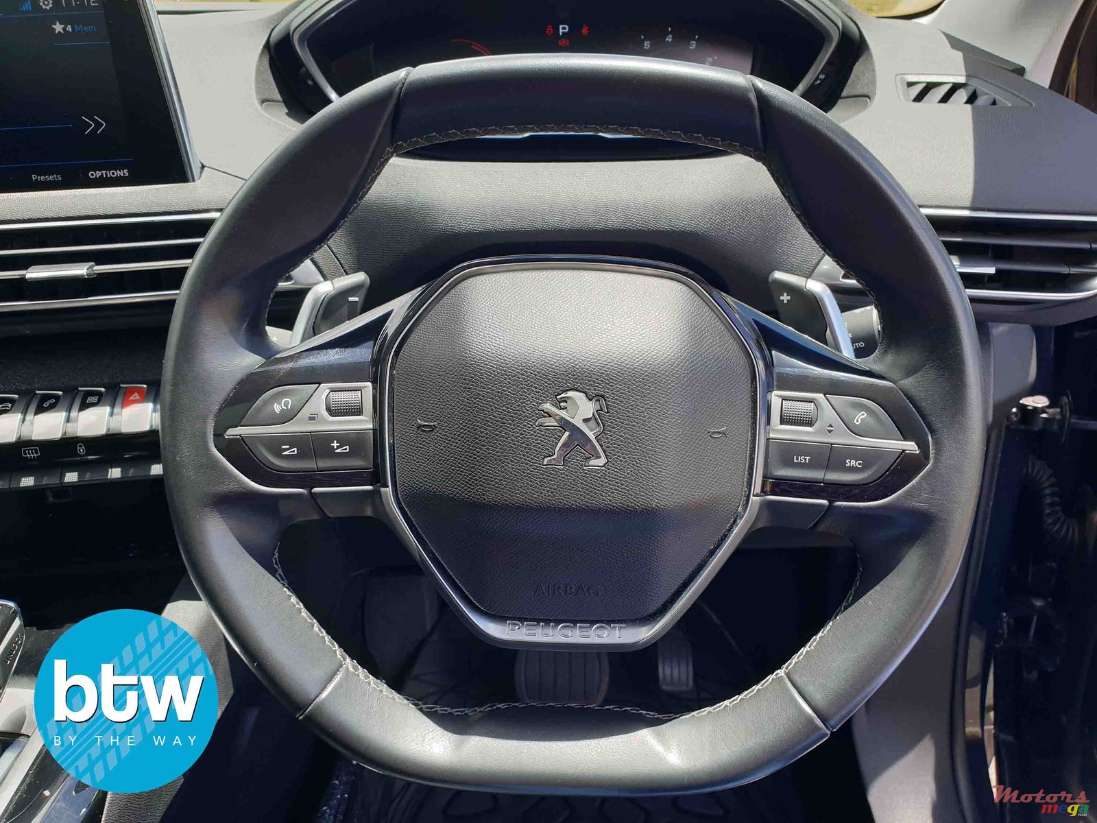 2018' Peugeot 3008 photo #6