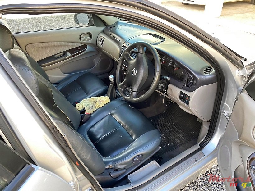 2003&#x27; Nissan Sunny N16 ZS 03 Manual photo #3