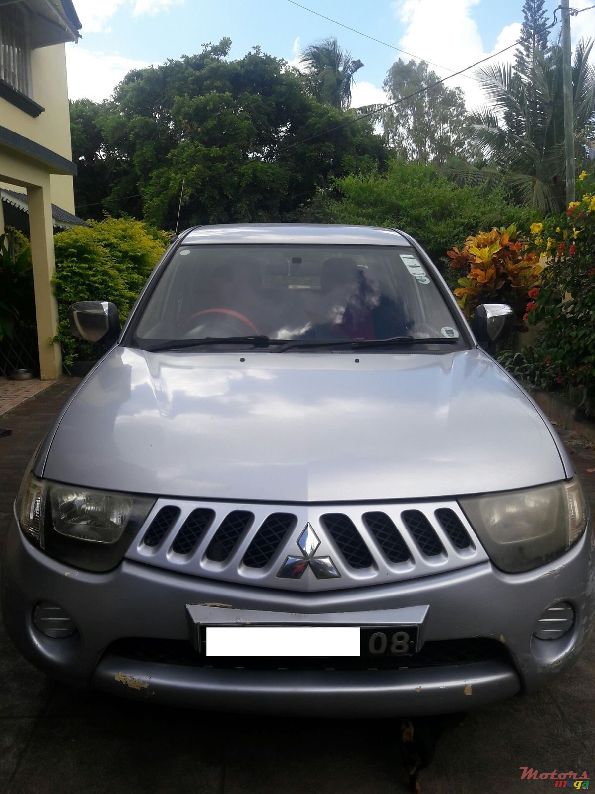 2008' Mitsubishi L 200 2x4 photo #1