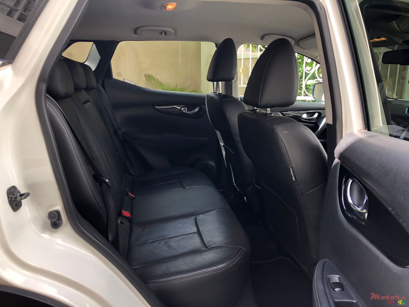 2015' Nissan Qashqai 1.6 Diesel photo #4