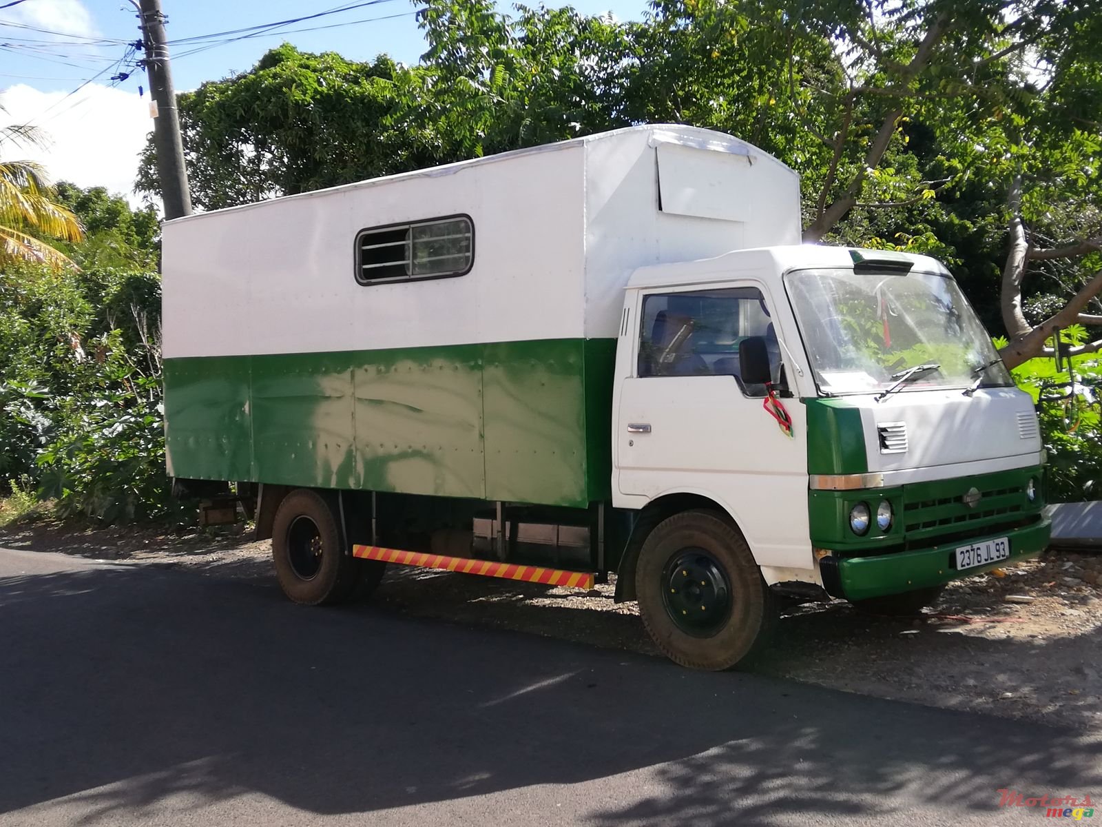 1993' Nissan photo #2