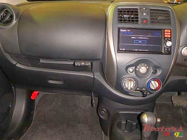 2013' Nissan March photo #4