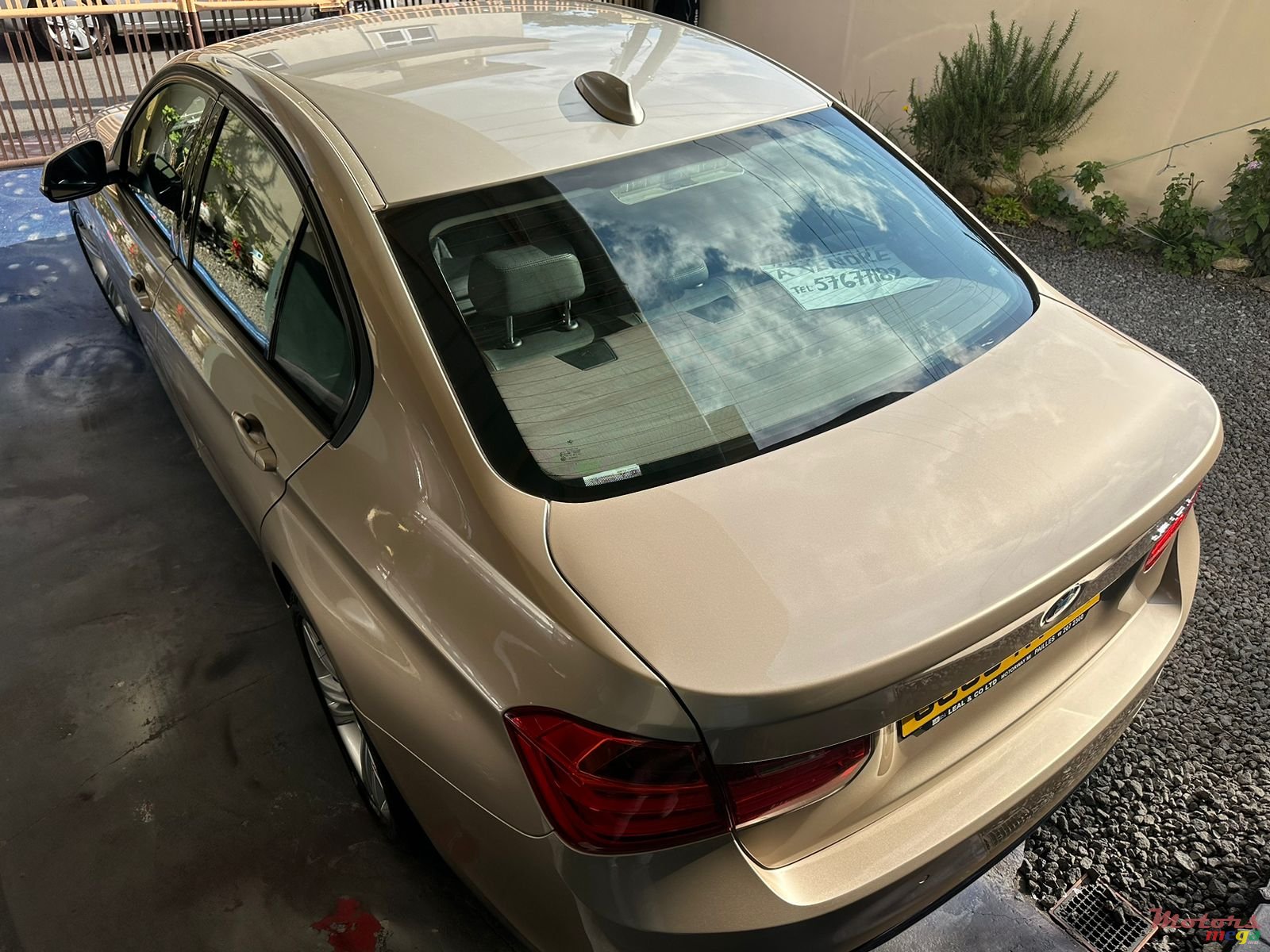 2014' BMW 316 photo #6