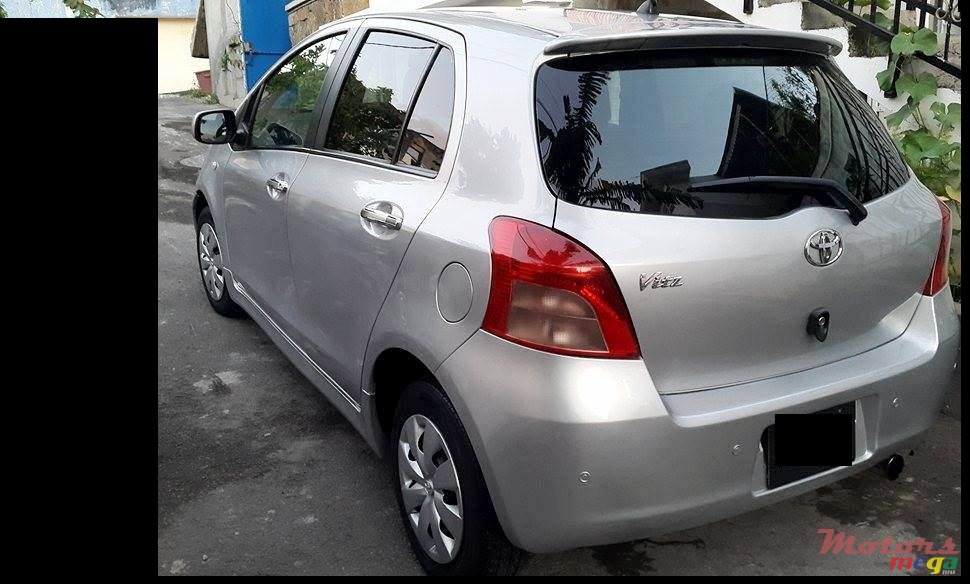 2007' Toyota Vitz none photo #1
