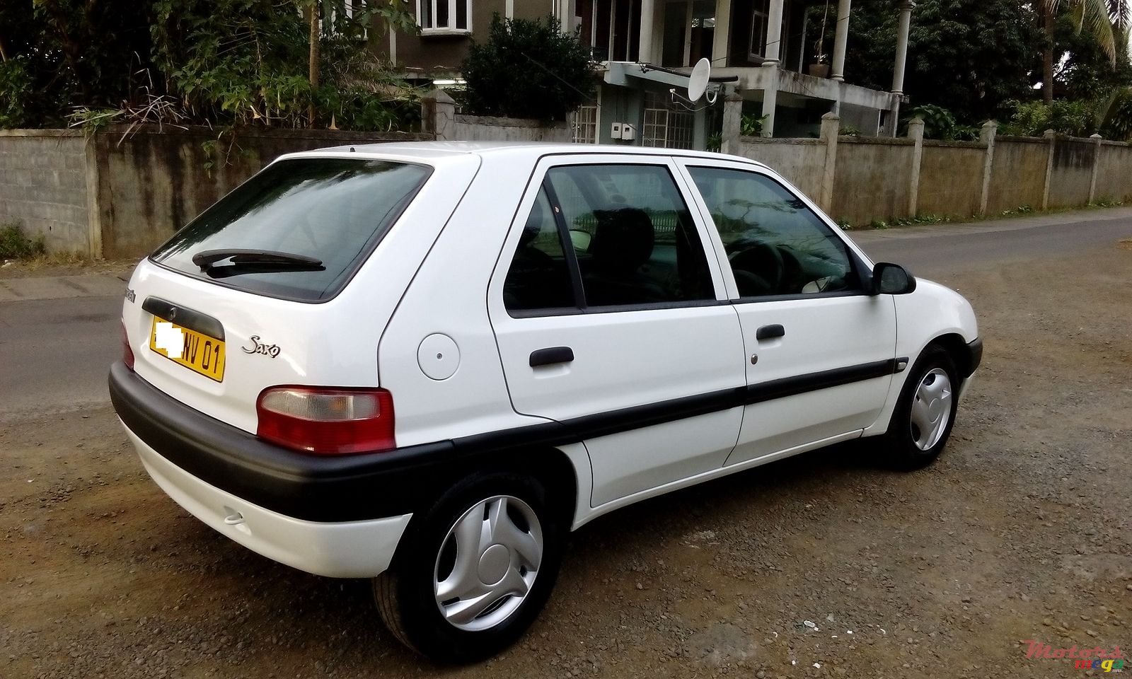 2001' Citroen Saxo photo #3