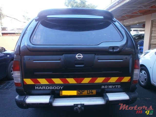 2004' Nissan 2x4 photo #3