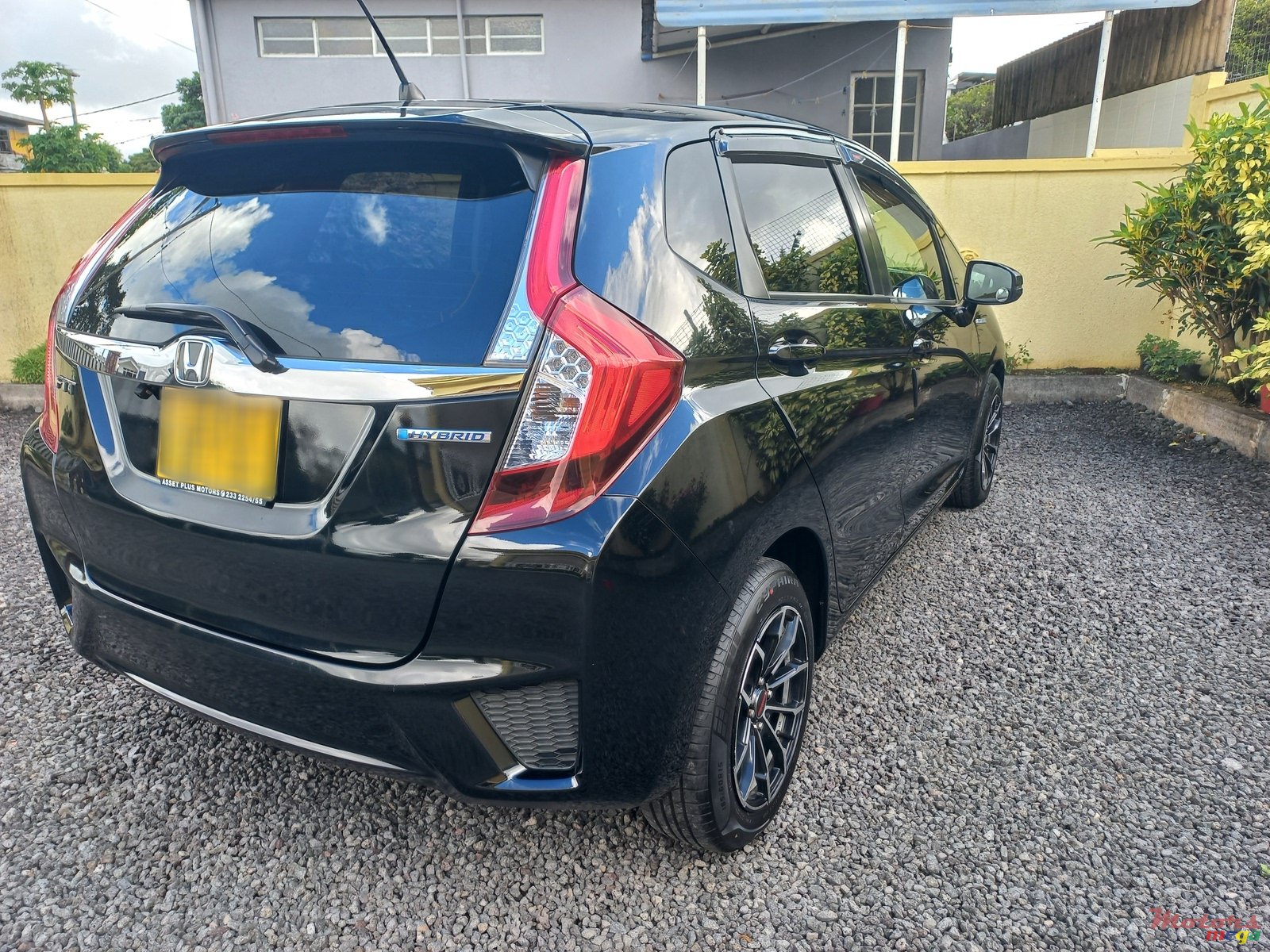 2014' Honda Fit Automatic Hybrid photo #2