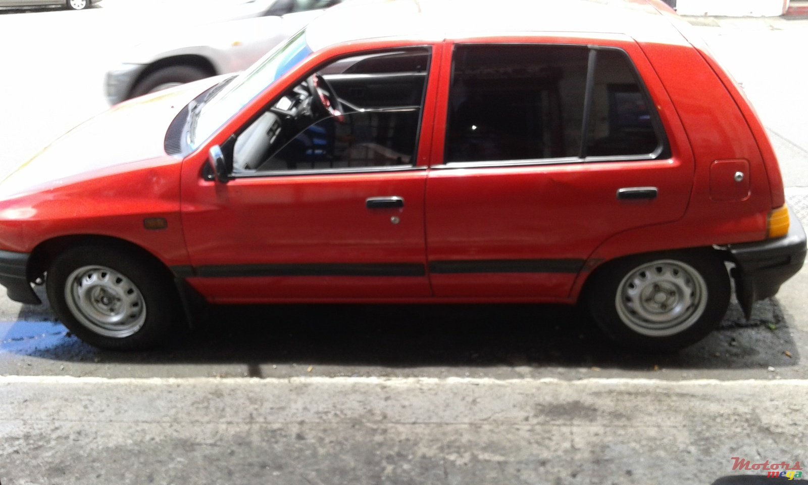 1990' Daihatsu Charade photo #4