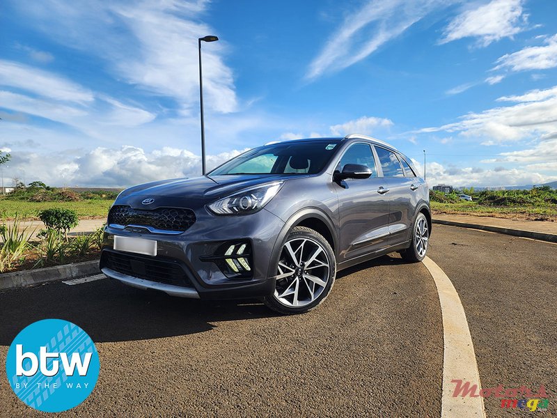 2019' Kia Niro photo #2