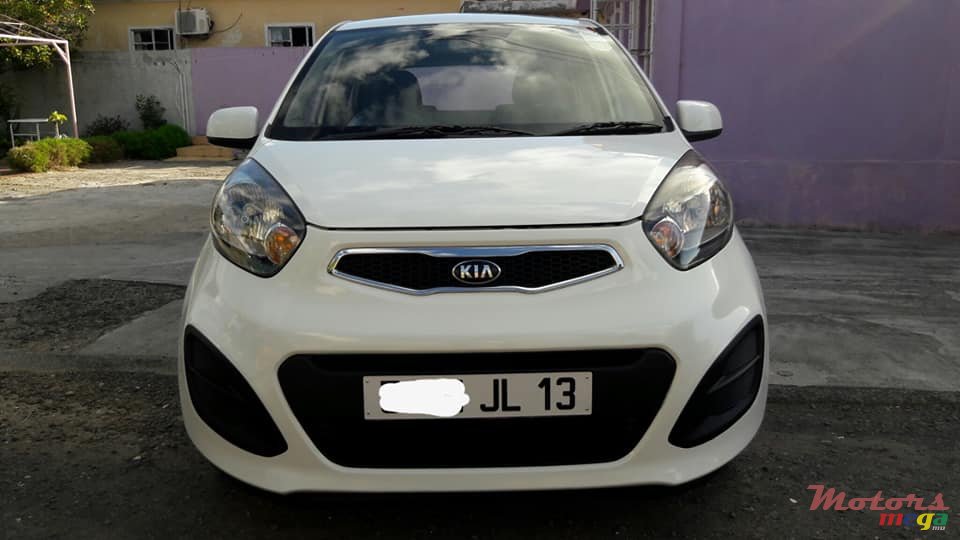 2013' Kia Picanto photo #1