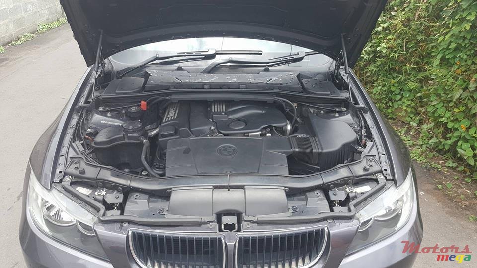 2005' BMW 3 Series photo #4