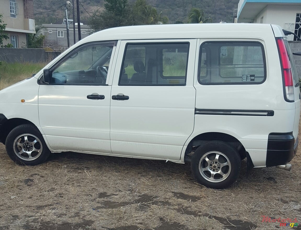 2003' Toyota LiteAce 3C photo #3