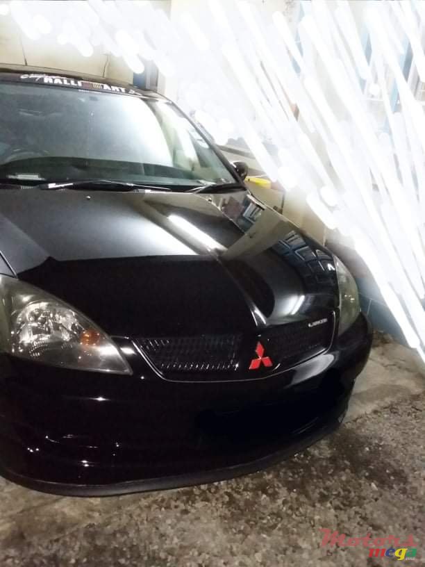 2007' Mitsubishi Lancer X Sportback photo #1